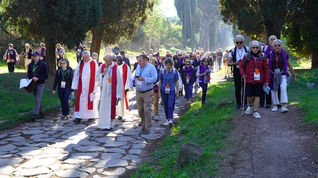 Chemin de Croix sur la Via Appia, où est passé l'apôtre Paul
