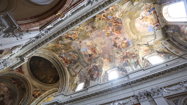 Plafond de l'église de St Ignace de Loyola