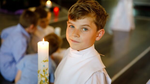 Les enfants, à partir de 7 ans, découvriront les grandes étapes de la célébration de la messe. Ils pourront aussi apprendre à chanter des psaumes.